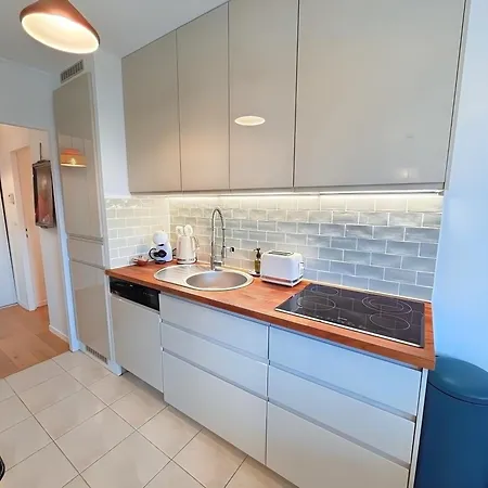 Daire Calme Avec Balcon Prive & Vue Sur