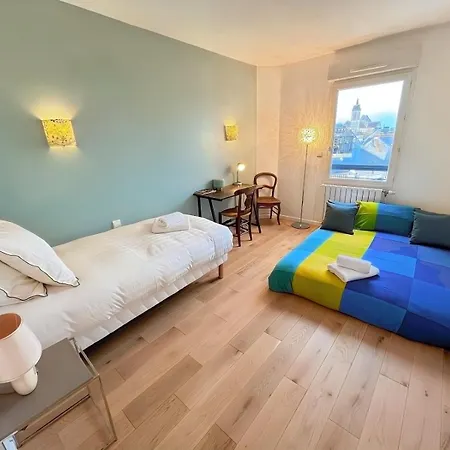 Appartement Calme Avec Balcon Prive & Vue Sur *