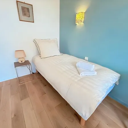 Calme Avec Balcon Prive & Vue Sur Apartamento Caen