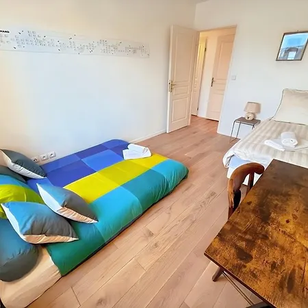 Calme Avec Balcon Prive & Vue Sur Apartamento Caen