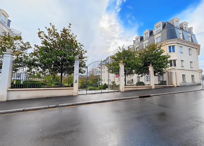 Calme Avec Balcon Prive & Vue Sur Daire *