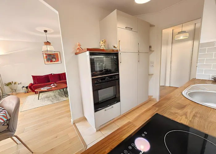 Calme Avec Balcon Prive & Vue Sur Daire *