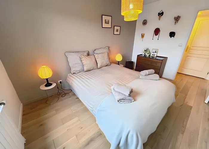 Calme Avec Balcon Prive & Vue Sur Daire Caen