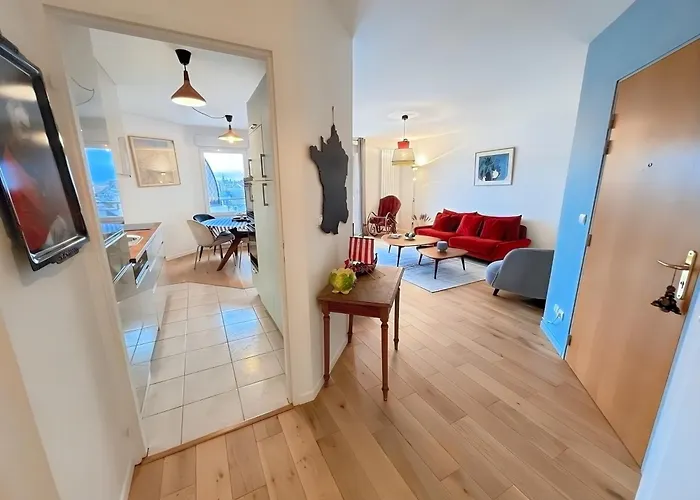 Daire Calme Avec Balcon Prive & Vue Sur *