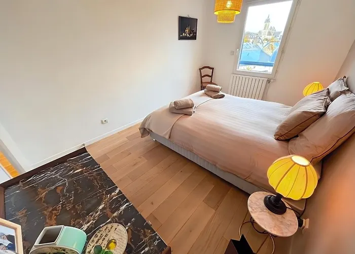 Daire Calme Avec Balcon Prive & Vue Sur *