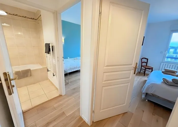 Daire Calme Avec Balcon Prive & Vue Sur *